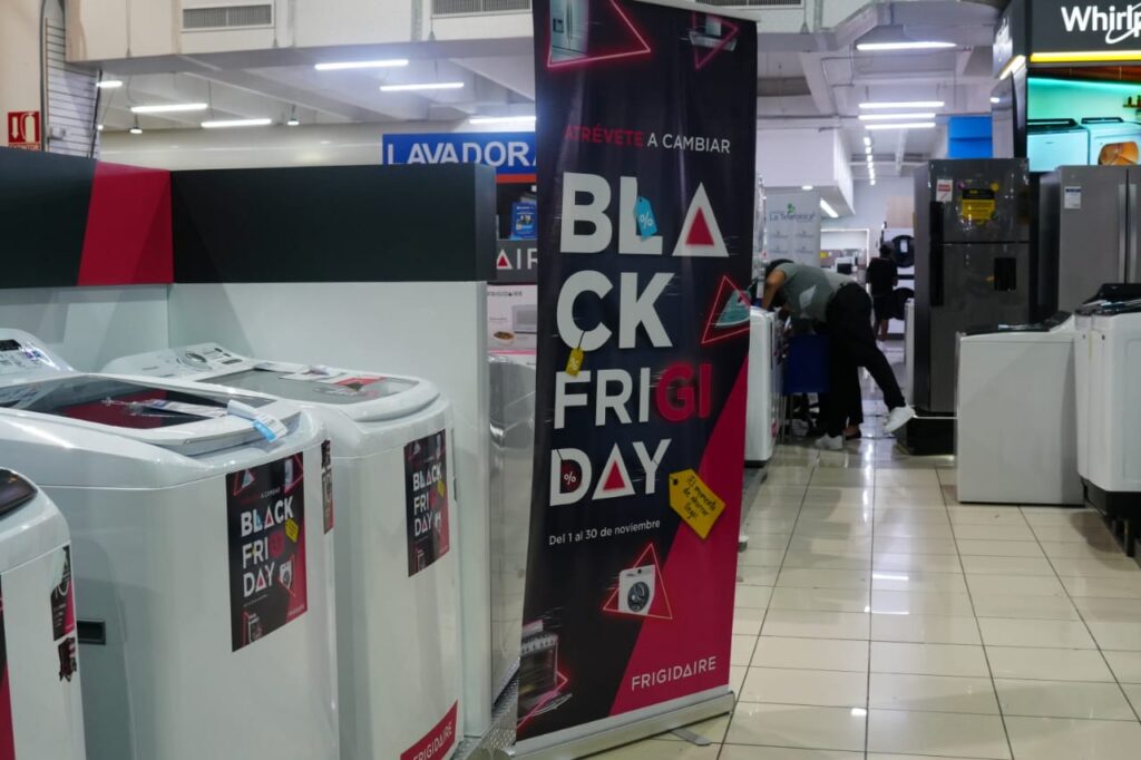 Autoridades activan plan movilidad por el Viernes Negro