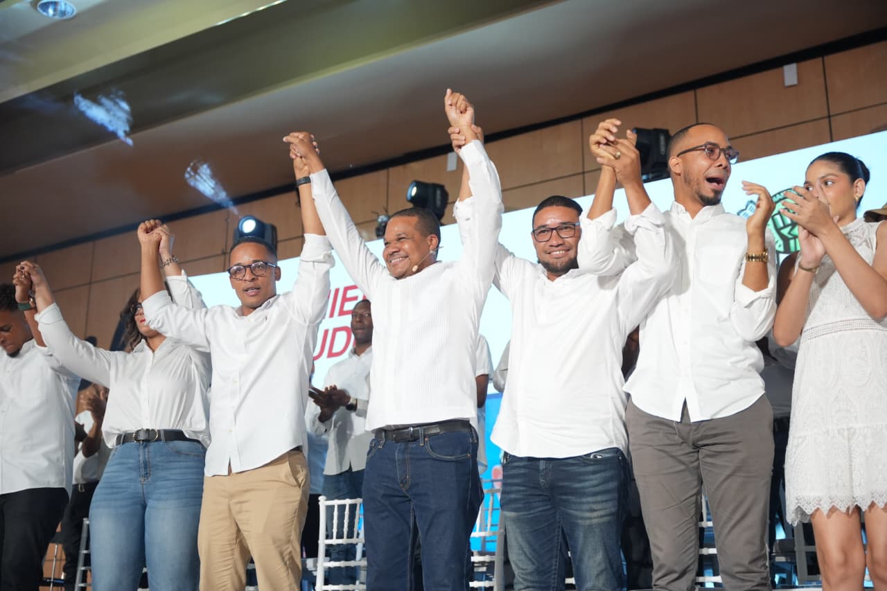 Cinco movimientos estudiantiles respaldan Radhamés Silverio
