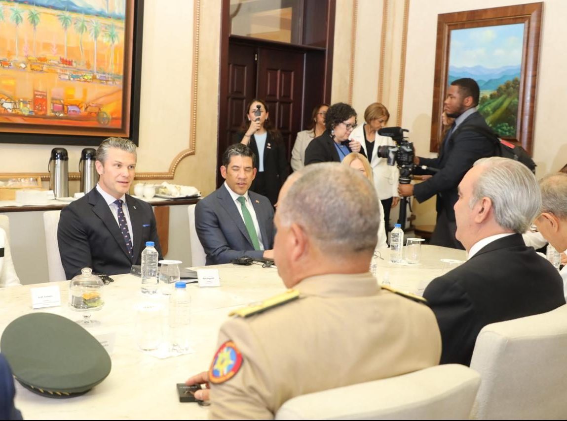 EEUU usará aeropuertos RD en despliegue militar en el Caribe