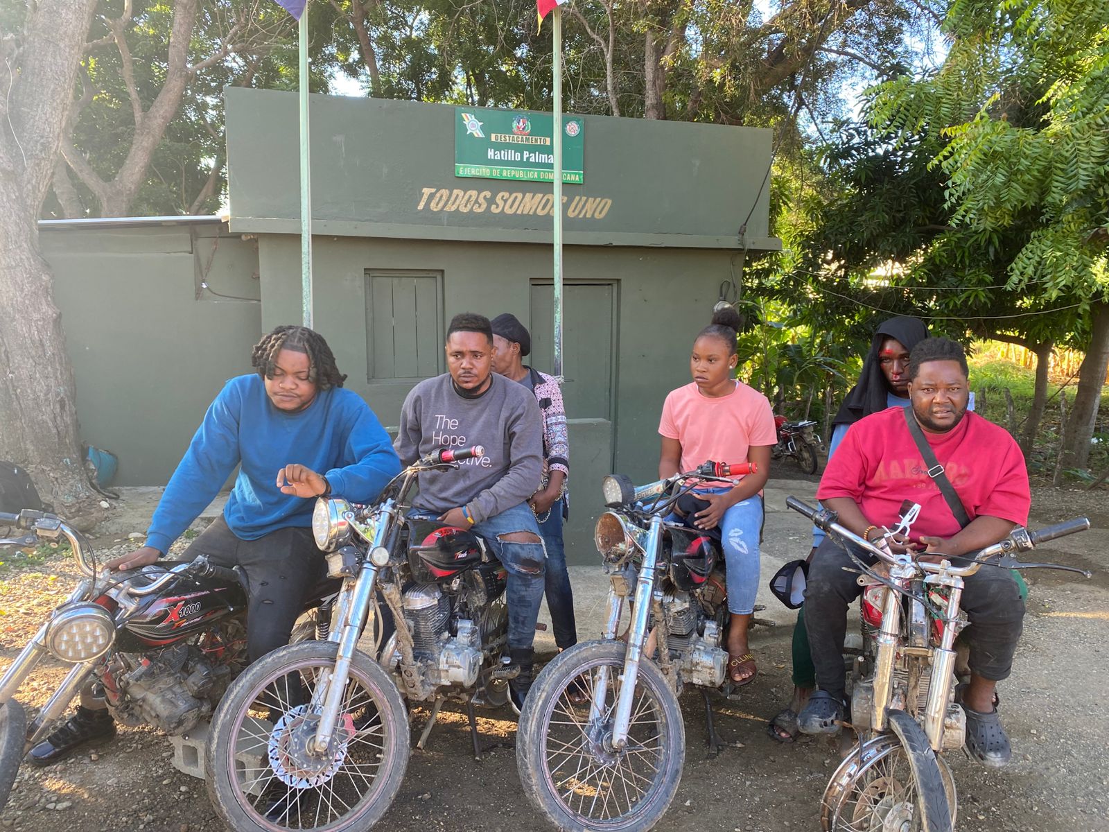 Ejército detiene seis nacionales haitianos en Montecristi