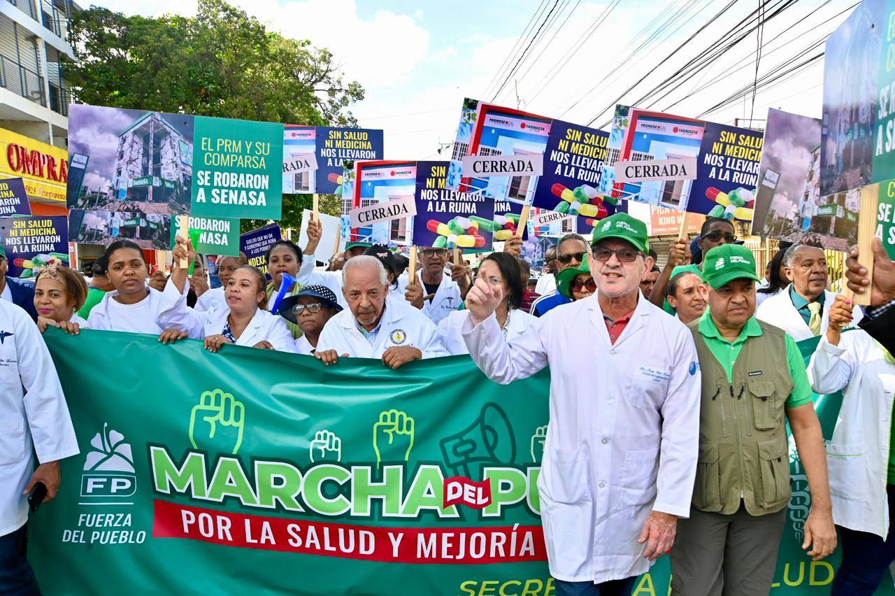 Leonel Fernández encabeza la Marcha del Pueblo en reclamo