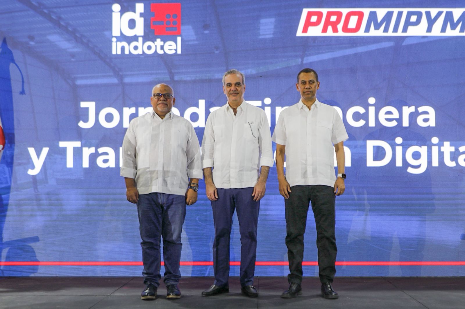 Abinader encabeza entrega de RD$150 millones en Crédito