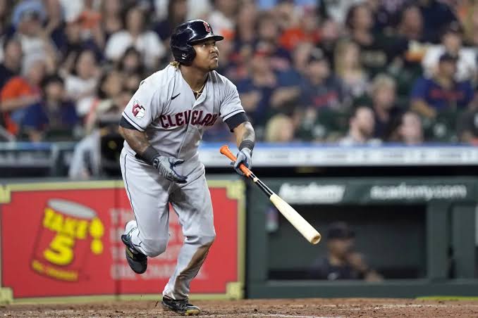 José Ramírez, único dominicano galardonado con el Bate de Plata en la Liga Americana 2025