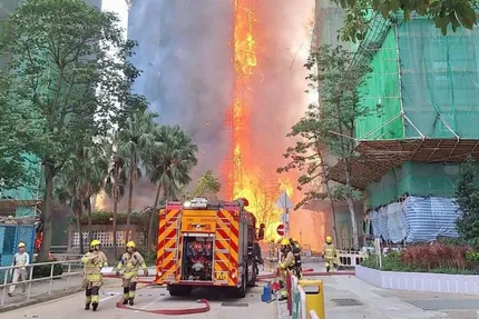 Incendio en Hong Kong deja al menos 4 muertos y 8 heridos