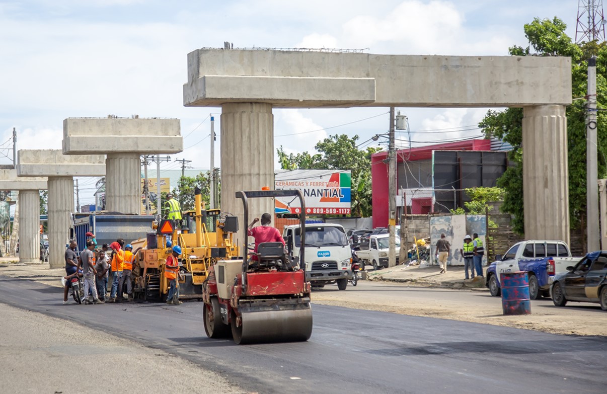 Ejecución presupuestaria en obras muestra resago de 19% hasta mediados de este mes