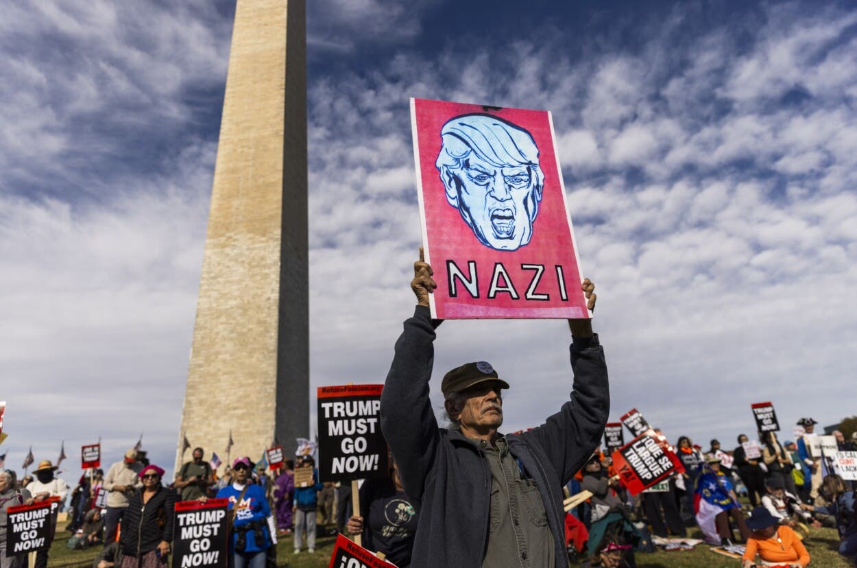 'Fuera Trump' un año después de su reelección