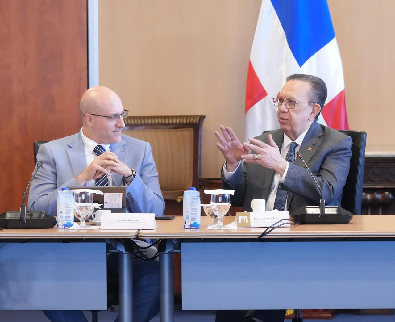 FMI concluye Consulta del Artículo IV con RD y proyecta recuperación económica en 2025 y crecimiento de 4.5% en 2026