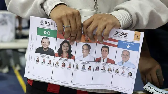Consejo electoral de Honduras atribuye a problemas técnicos
