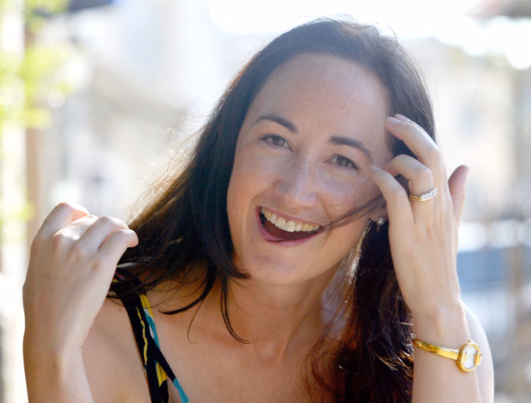 Sophie Kinsella, autora de las exitosas novelas “Shopaholic”, muere a los 55 años