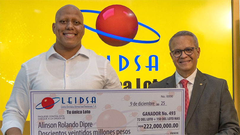 Joven portuario recibe millonaria suma tras participar en sorteo