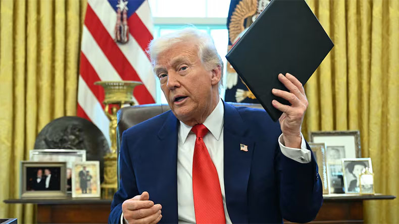 Trump congela procesos de ciudadanía y residencia para cubanos, venezolanos y otros 17 países