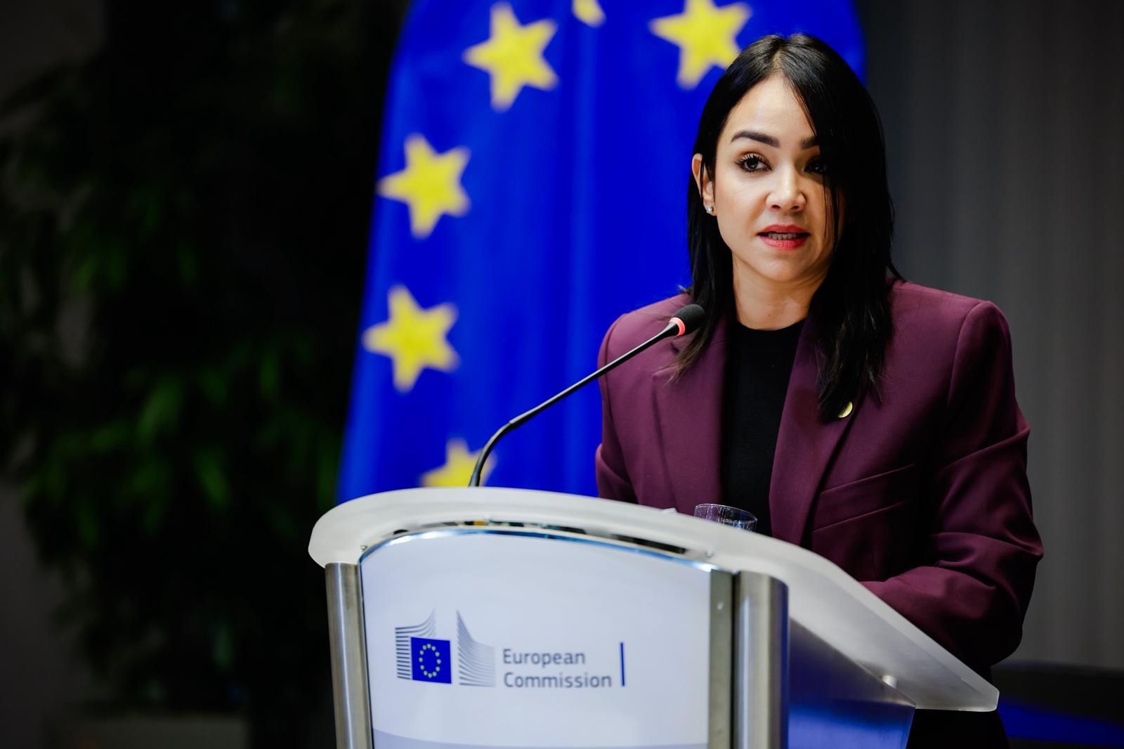 Faride resalta compromiso de RD contra tráfico de migrante