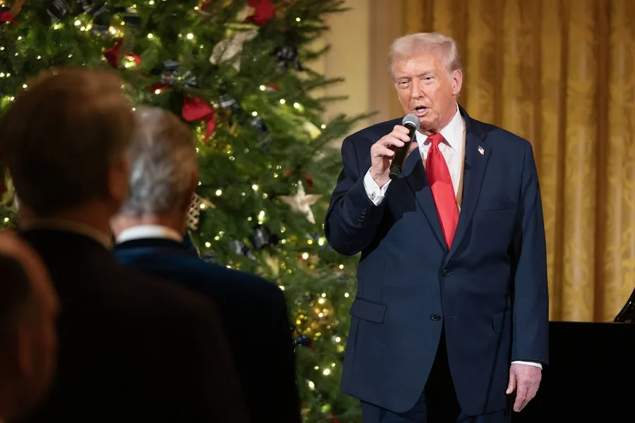 Andrea Bocelli da un concierto en la Casa Blanca para Donald Trump y sus aliados