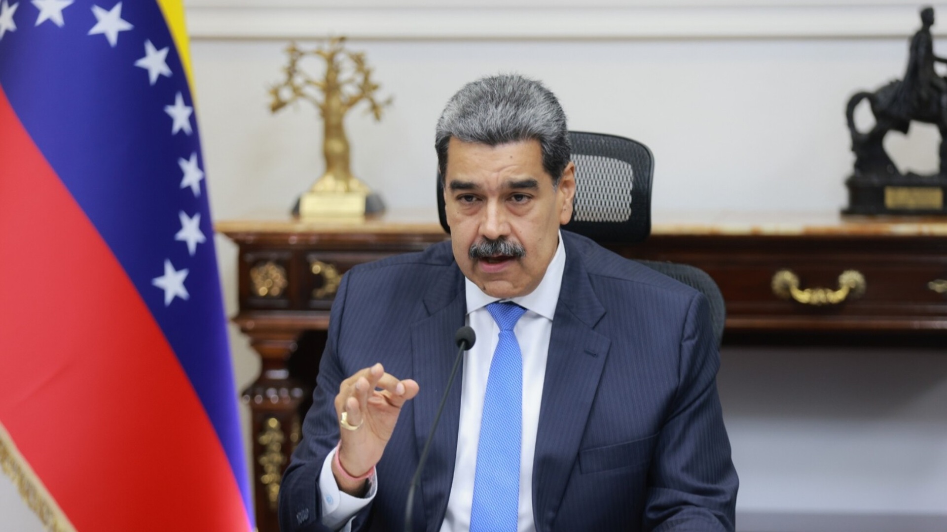 Maduro habla del "terrorismo psicológico" por acciones EEUU