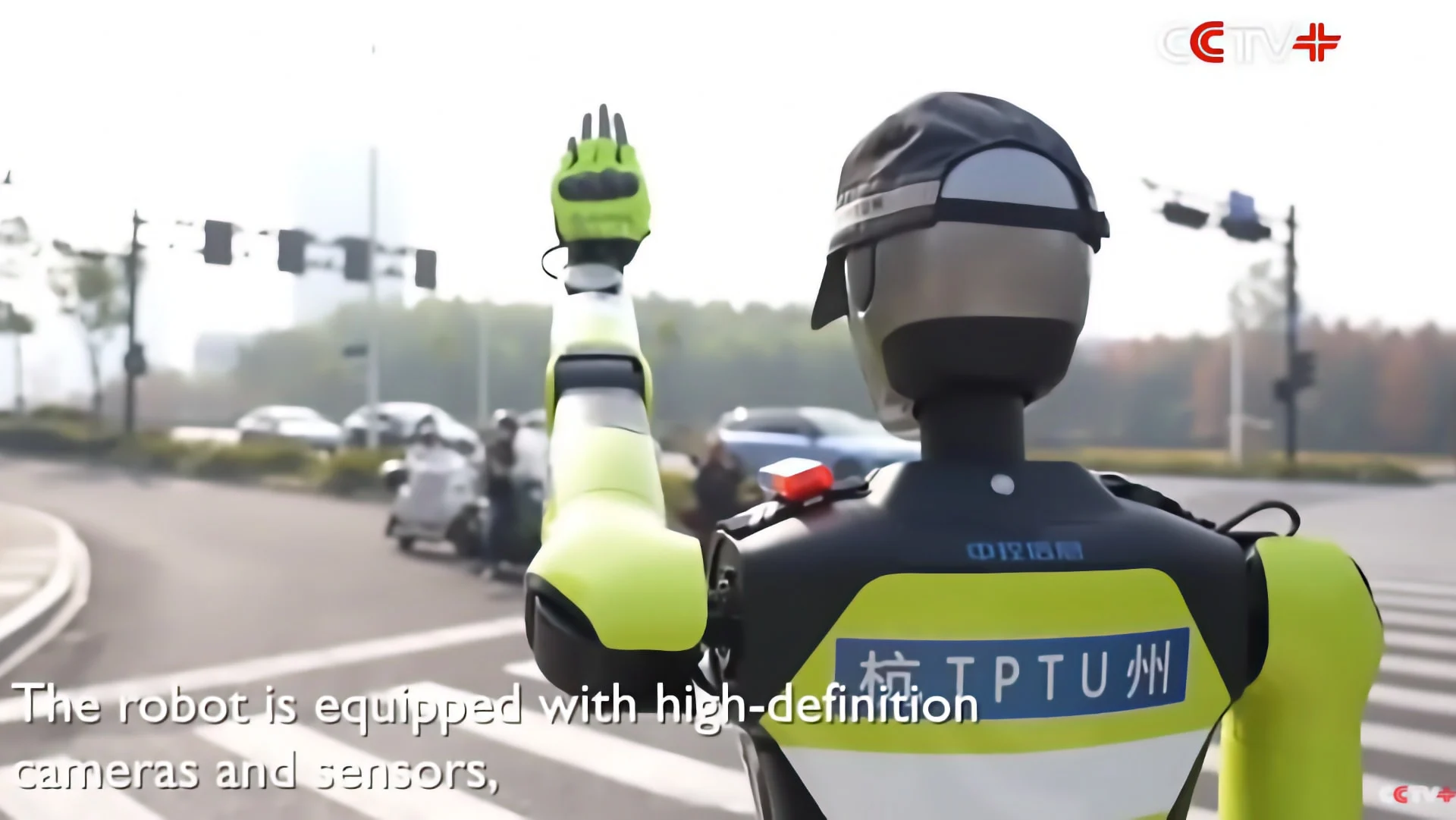 así son los robots policía que ya patrullan las calles (parece 'Black Mirror')