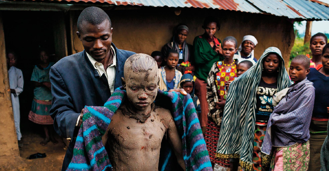 jóvenes mueren en Sudáfrica procedimientos de circuncisión