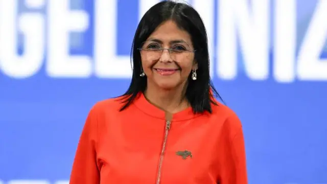 Quién es Delcy Rodríguez, “la reina de las maletas”