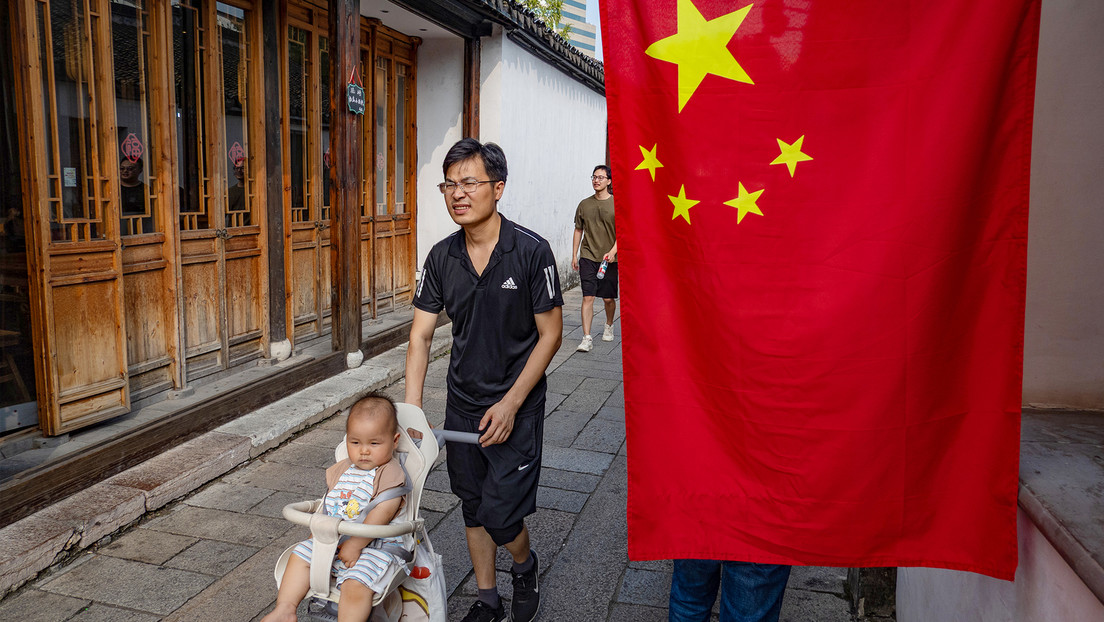 China empezará a cobrar impuestos a preservativos y píldoras