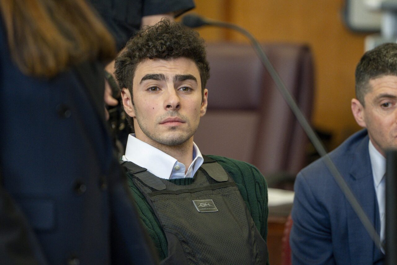 Jueza dictamina que Mangione no podrá ser condenado muerte