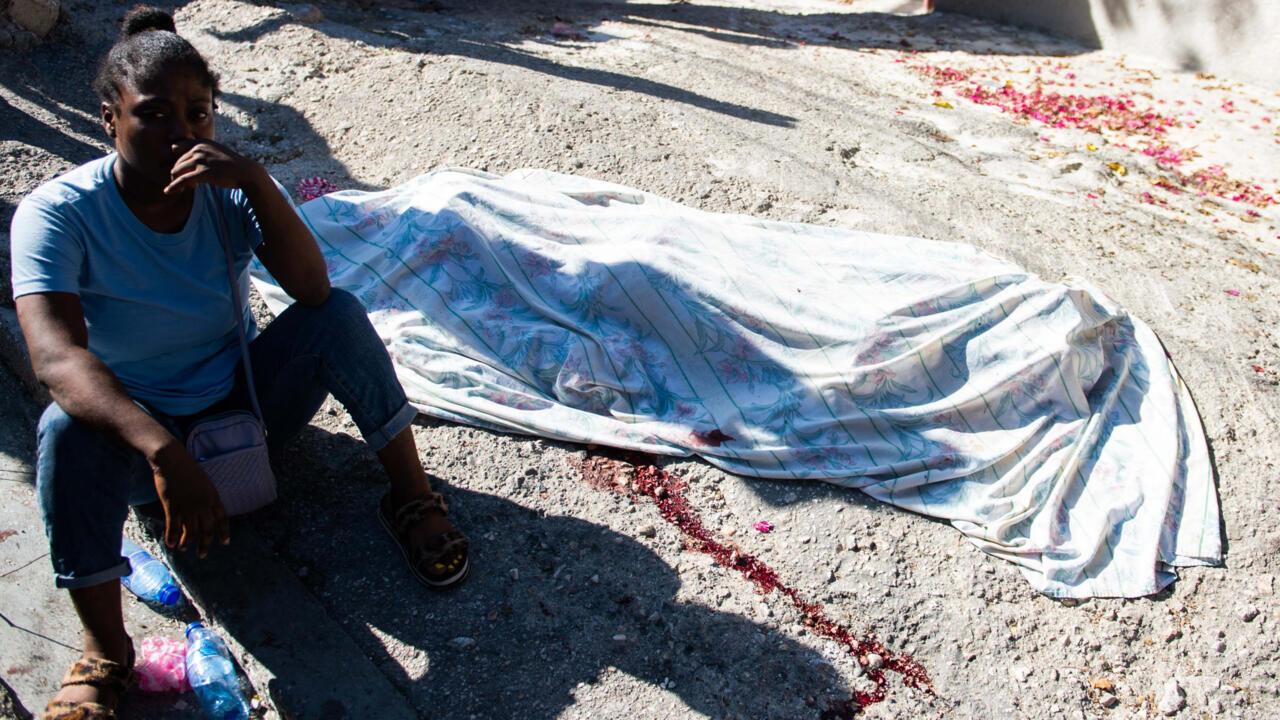 Choques entre Policía de Haití y pandilleros 100 muertos
