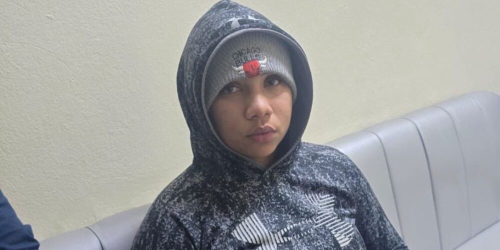 Se entrega joven acusada de ultimar a tiros a su hermana en SFM