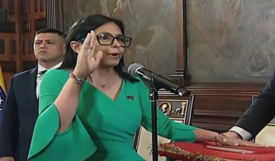 Delcy Rodríguez se juramenta como presidenta de Venezuela