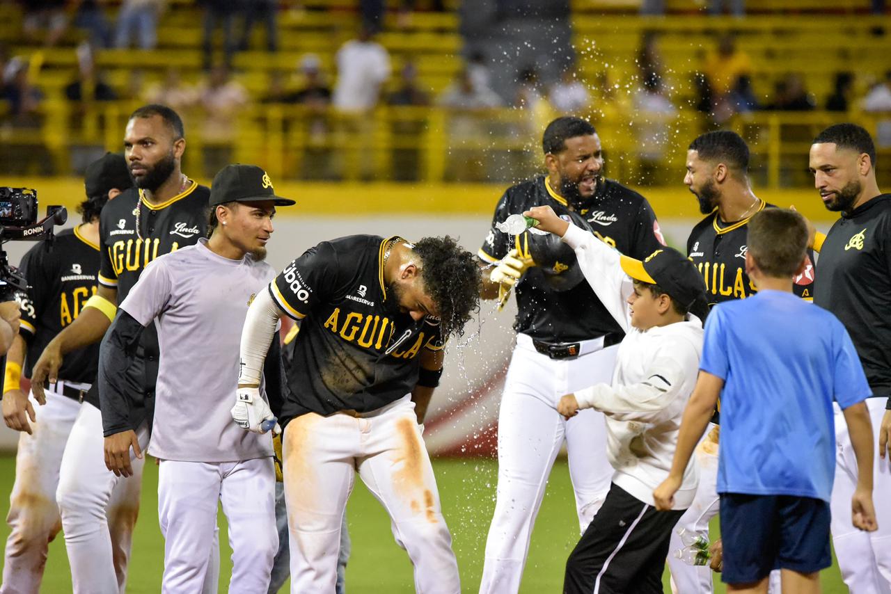 Durán deja en el terreno a los Gigantes y mantiene vivas a las Águilas