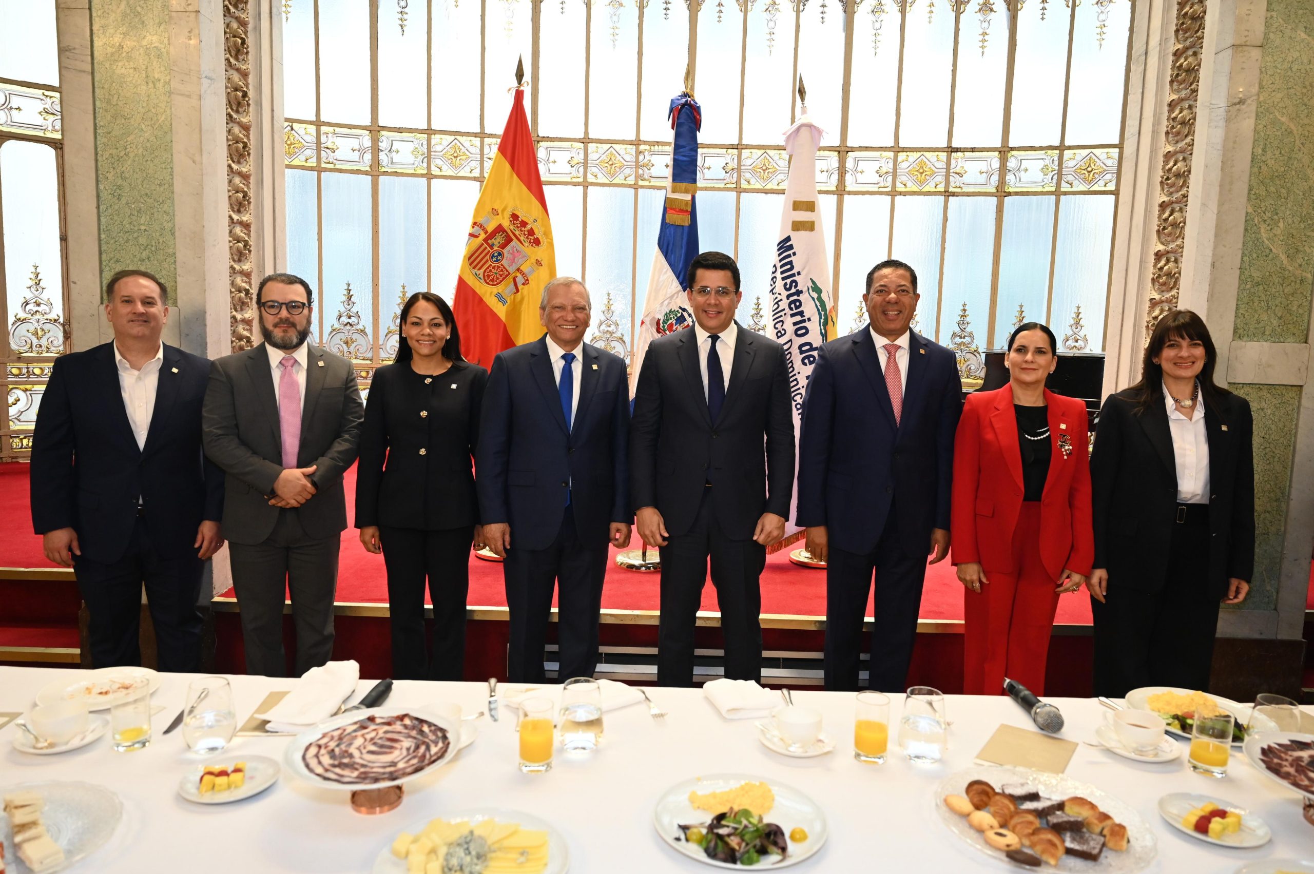 Banreservas lidera en Fitur 2026 con acuerdos de inversión superiores a US$6,500 millones