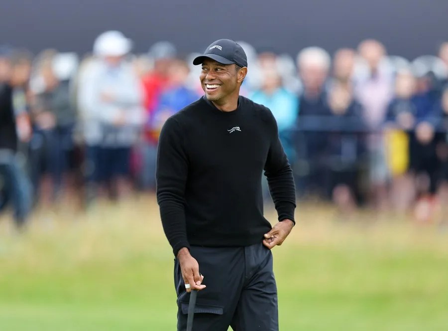 Tiger Woods cumple 50 años consagrado como una leyenda que transformó el golf