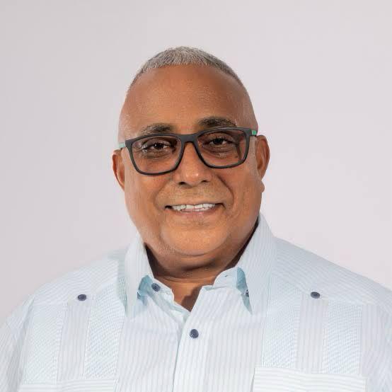 Alcalde de Pedro Brand denuncia cobro ilegal