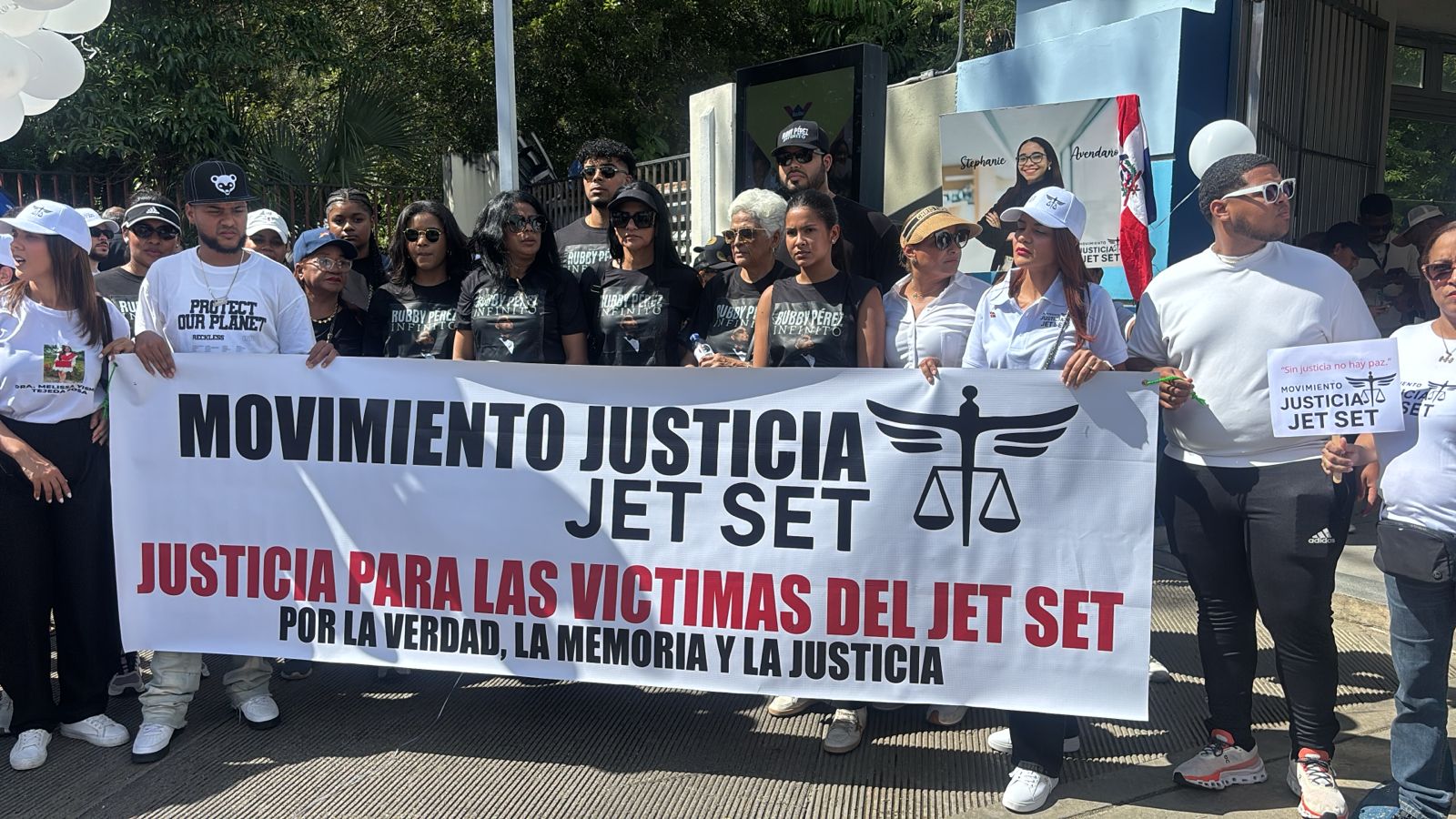 Familiares de Rubby Pérez se suman a la marcha en reclamo