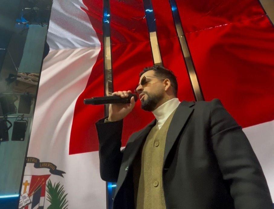 Lemar puso a bailar el stand de RD en FITUR 2026