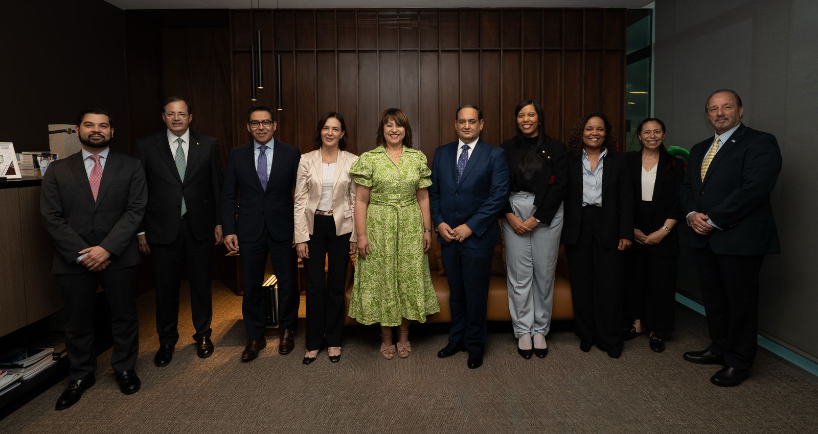 ABA recibe visita de representantes del BID y BID Invest para dialogar sobre prioridades del sistema bancario y financiero