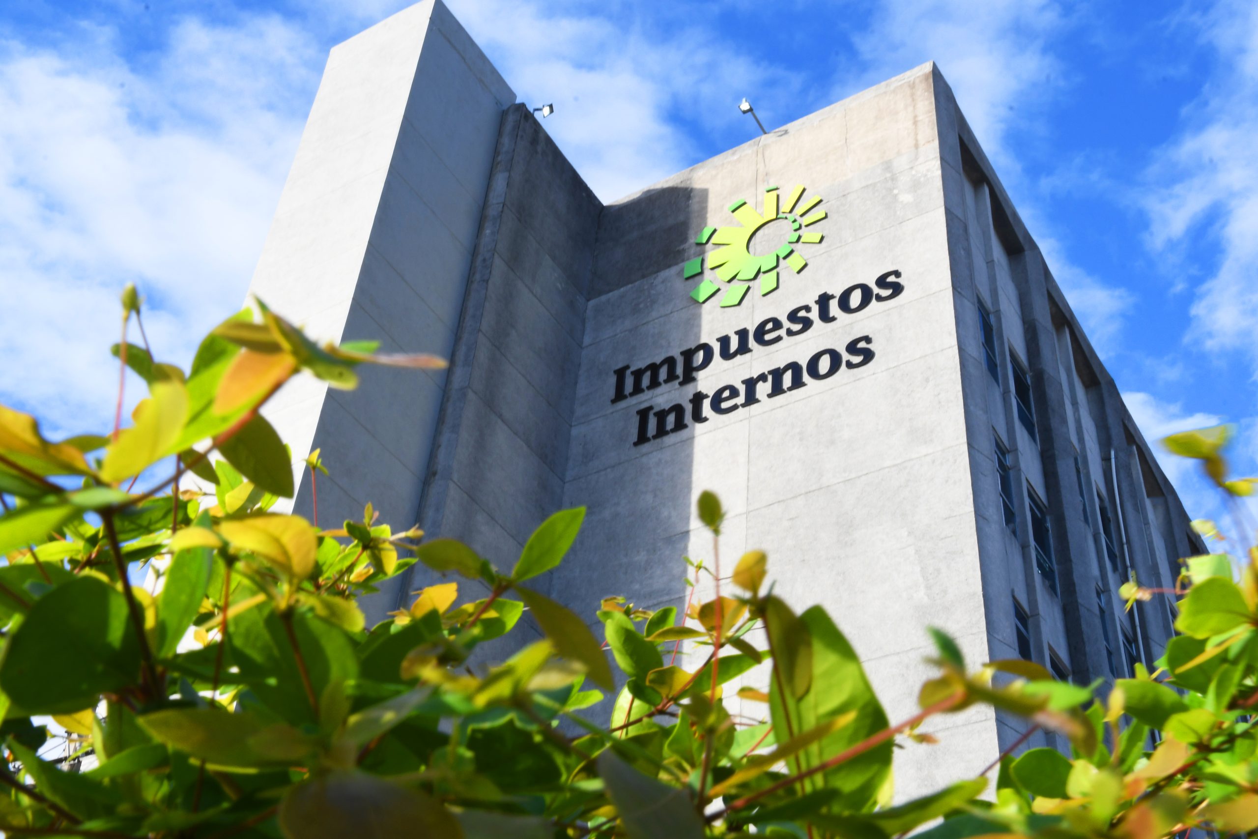Luis Abinader designa a cuatro nuevos subdirectores en la DGII