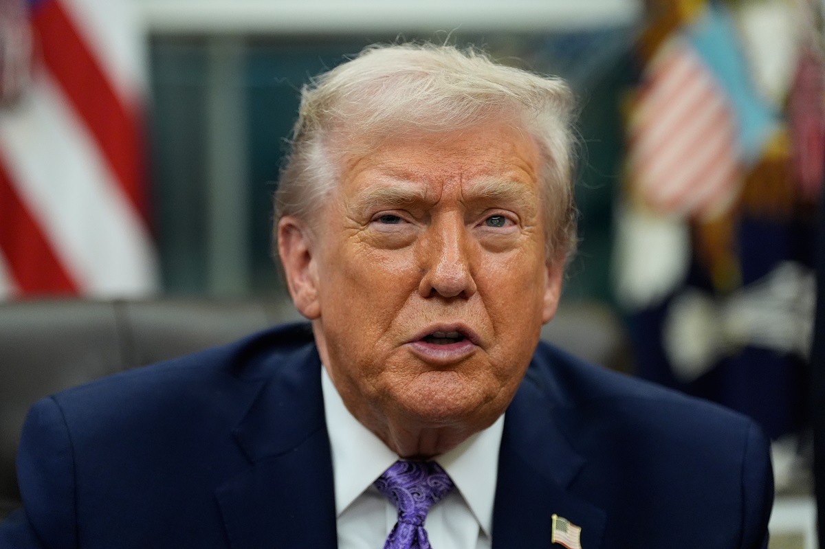 Trump dice dos semanas se sabrá si Dinamarca está contenta