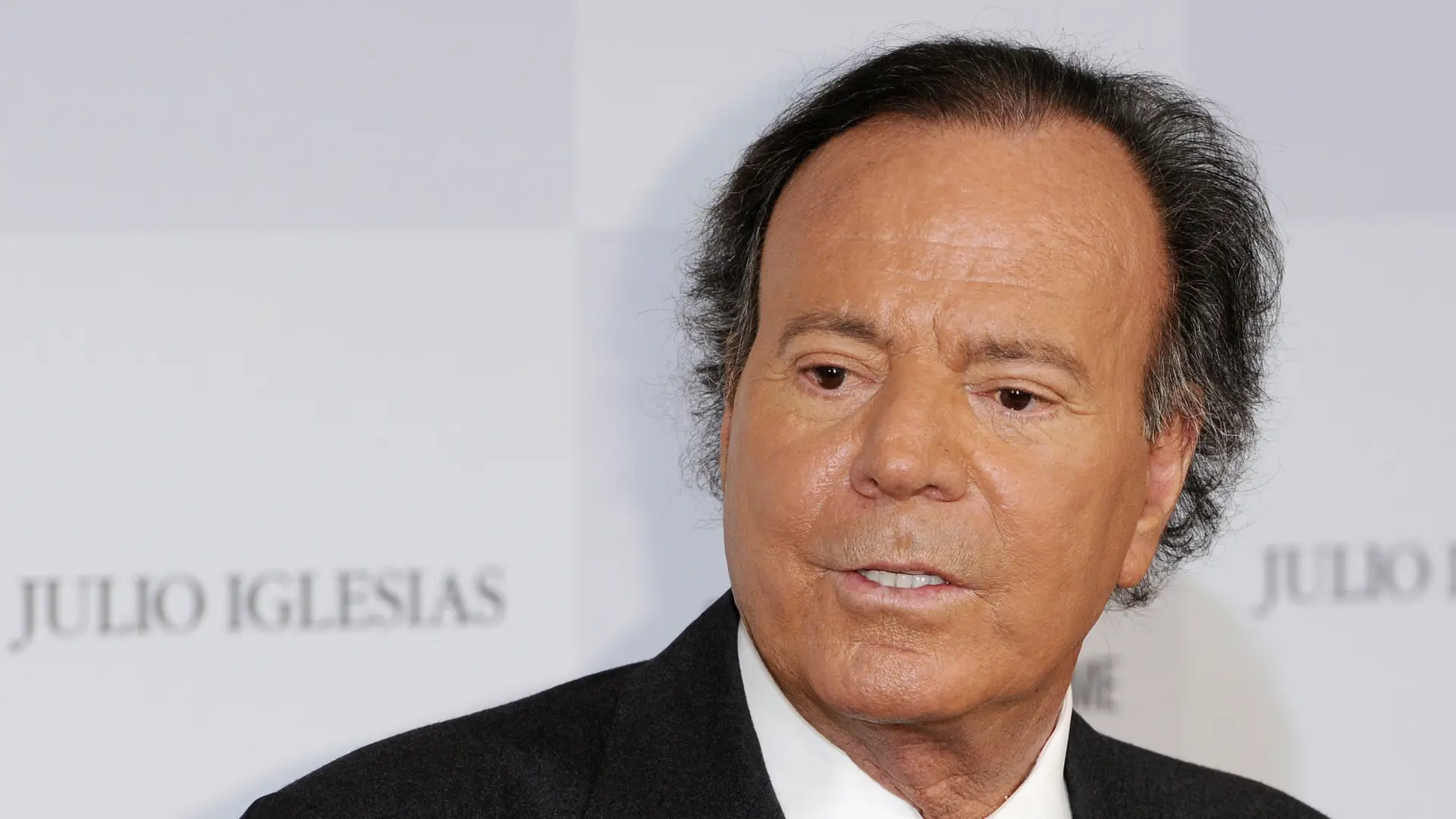 Denuncia contra Julio Iglesias podría ser aceptada en RD
