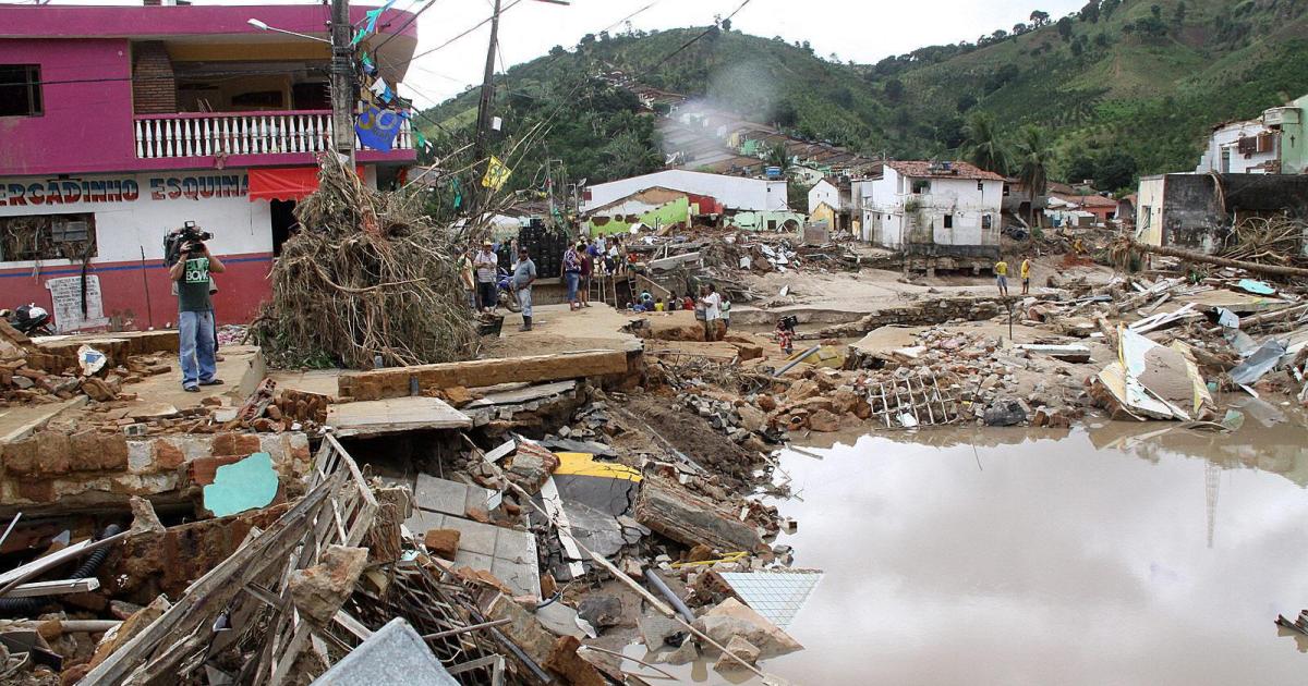 Al menos 14 muertos y cerca de 500 desalojados por lluvias