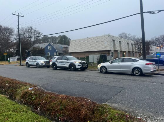 Dos hombres mueren a tiros en Newport News VA