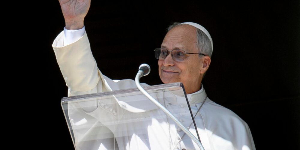 El papa pide dialogo entre Estados Unidos y Cuba