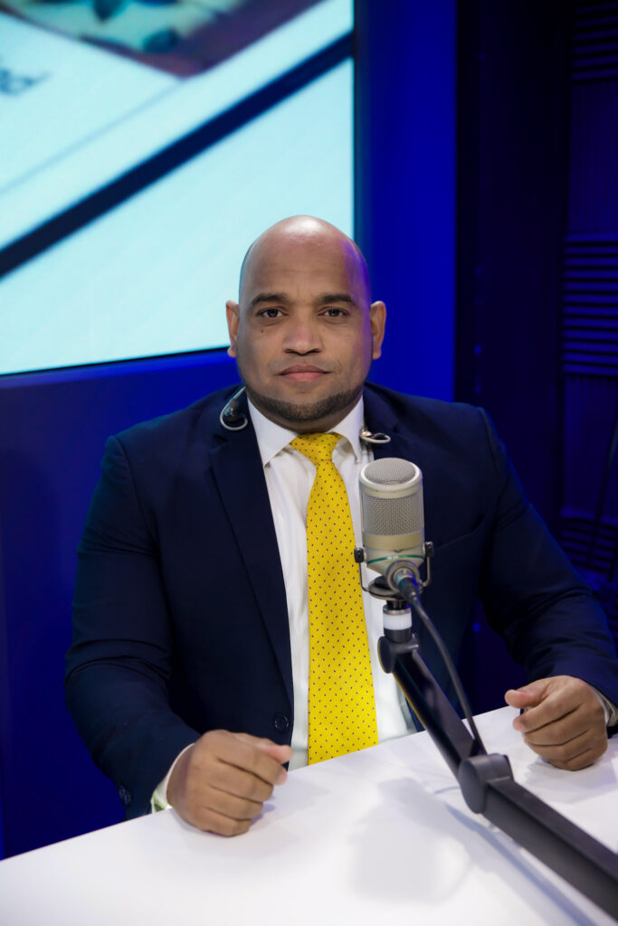Jonatan Familia hace fuerte exigencia a partidos políticos