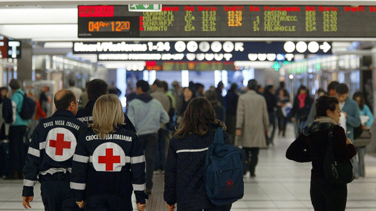 Investigan a 21 policías por robar 300.000 euros en ropa