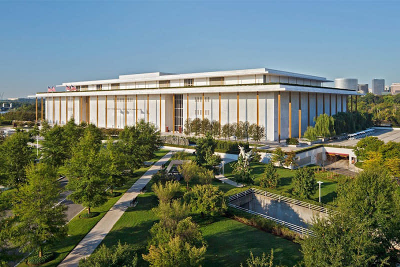 Trump anuncia cierre temporal de dos años del Kennedy Center
