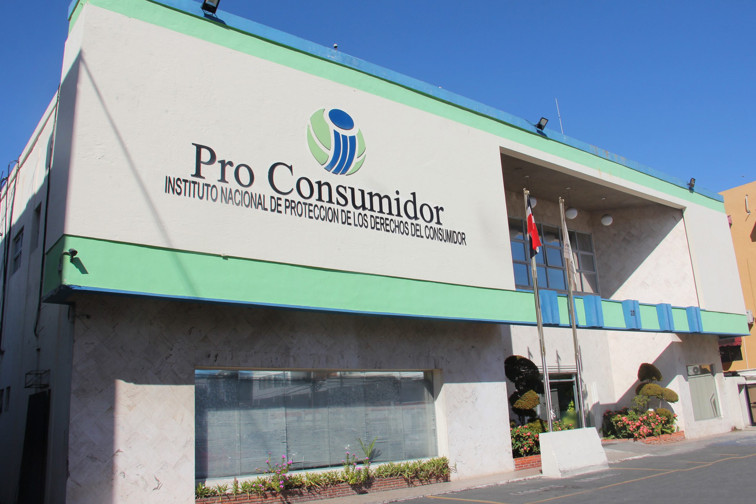 Pro Consumidor activa operativo para vigilar ofertas del comercio por San Valentín