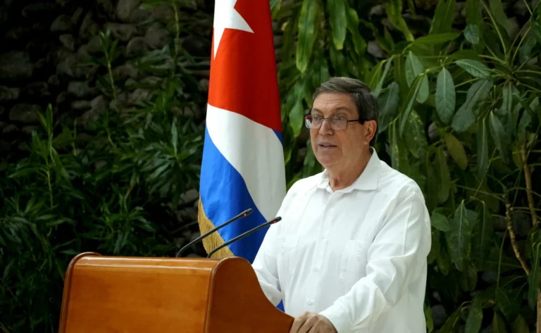 Putin recibe al canciller Bruno Rodríguez para abordar