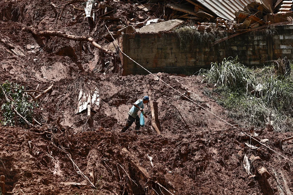 Sube a 64 el número de muertos por temporales en Brasil