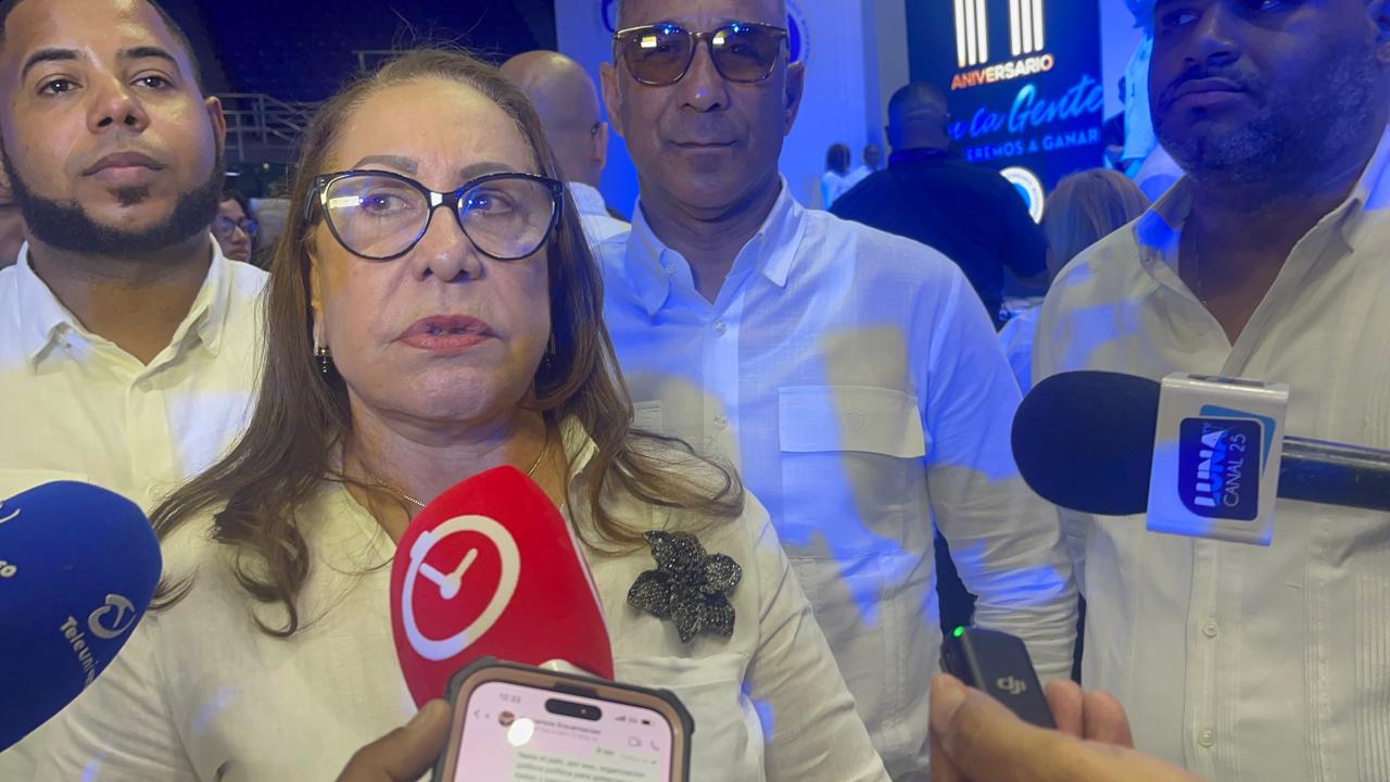 Rosa Santos resalta firme llamado de Abinader la honestidad