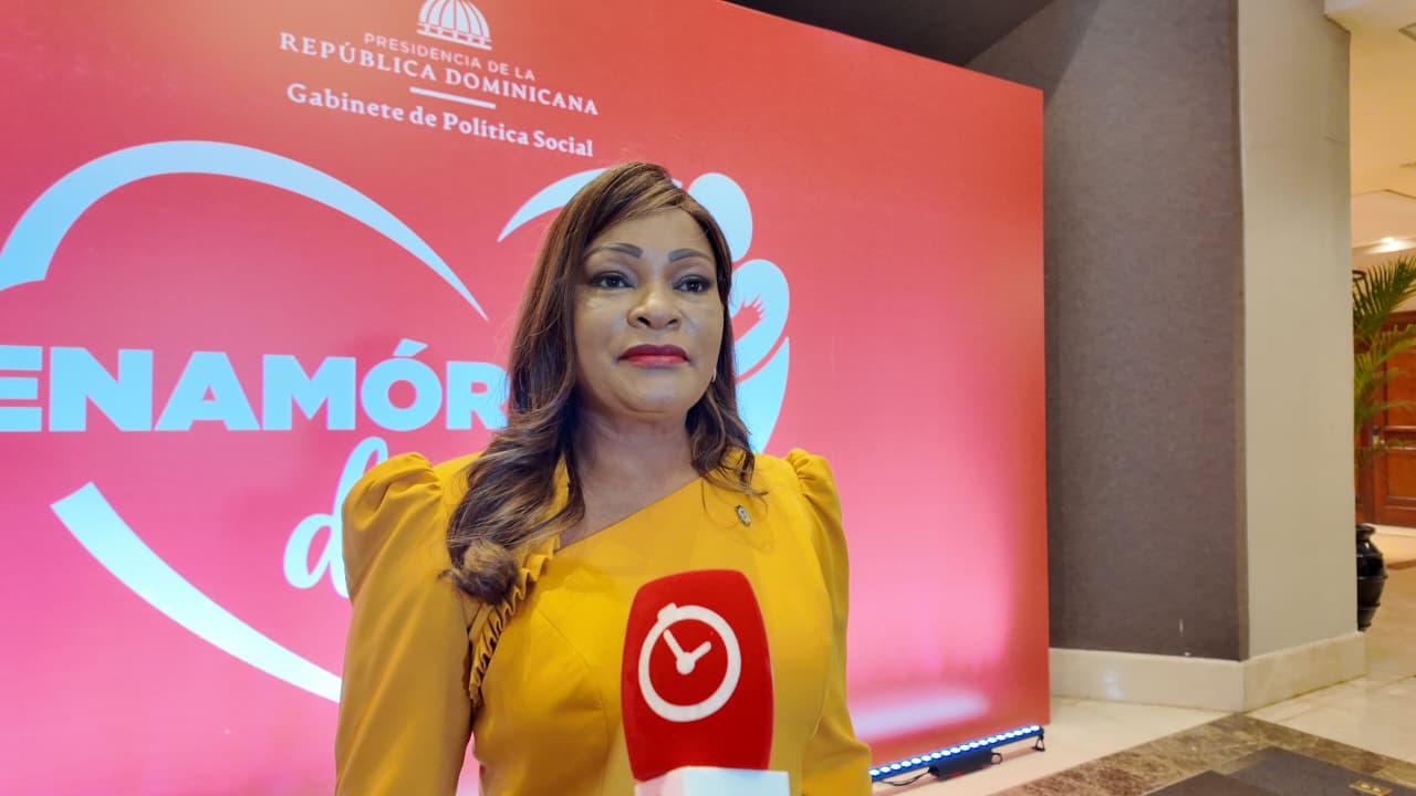 Altagracia de los Santos rechaza proyecciones de Leonel