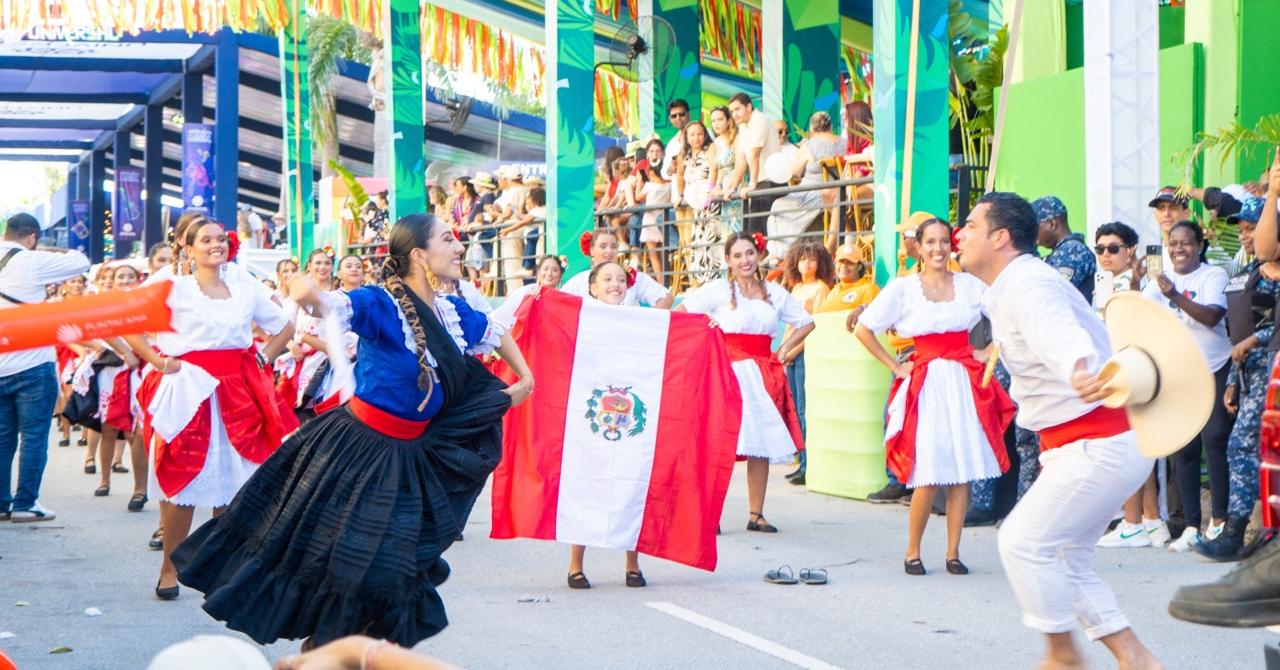 Inversión privada y cultura peruana se unen en el Carnaval de Punta Cana