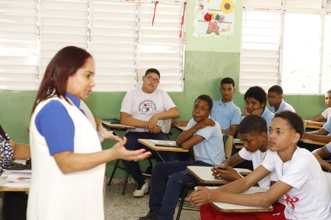 CND impacta a más de 470 estudiantes con jornada