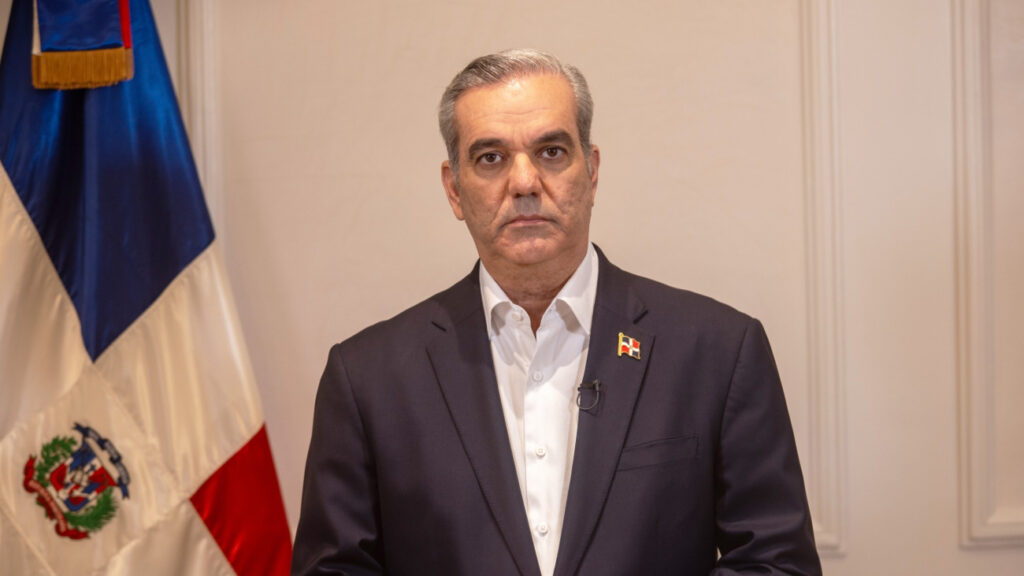 Abinader informa que 25% del servicio eléctrico